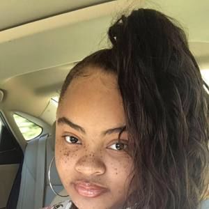 Meet your Posher, Denazia